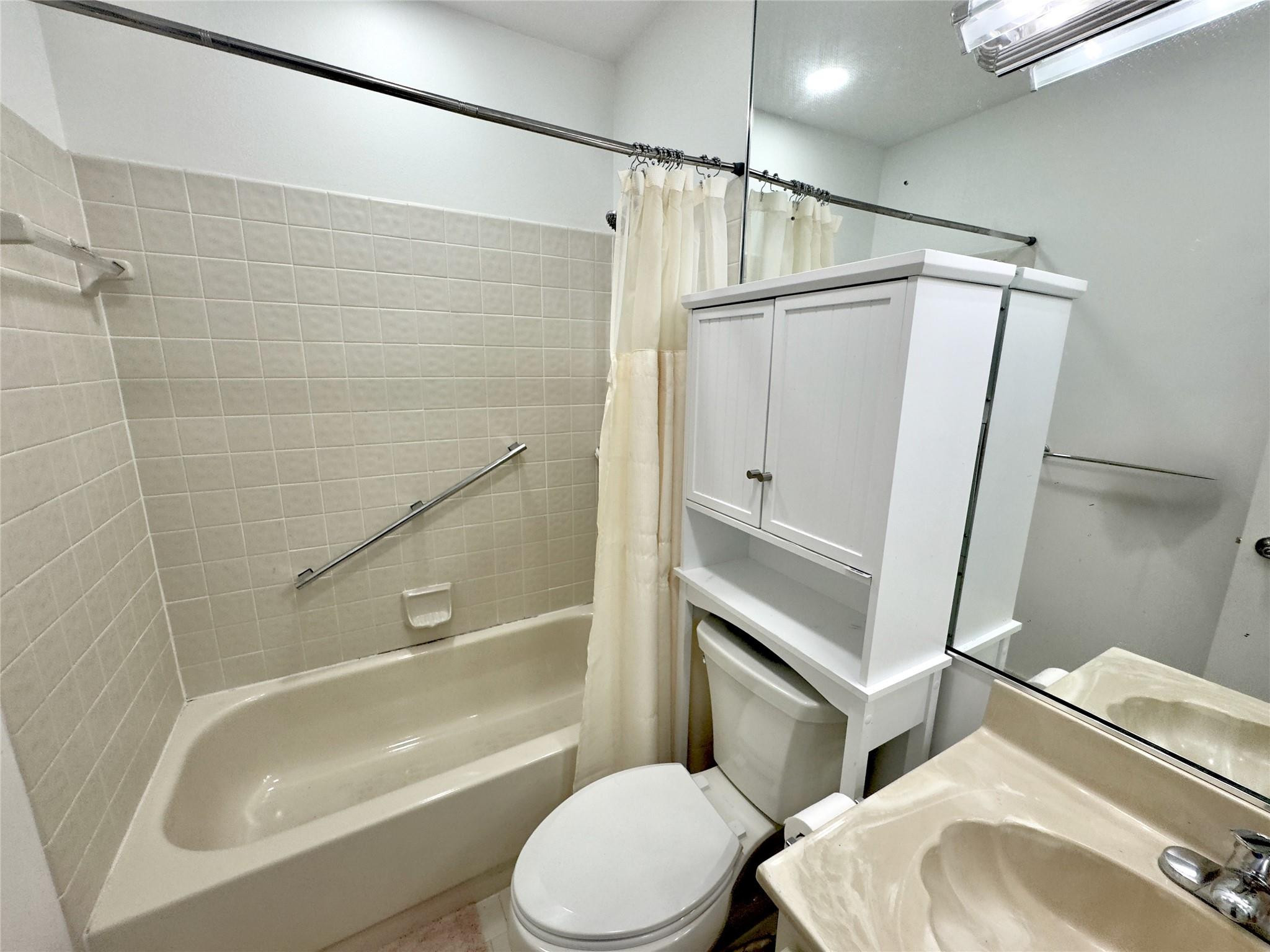 Pierpointe 5 Condo II - Residential