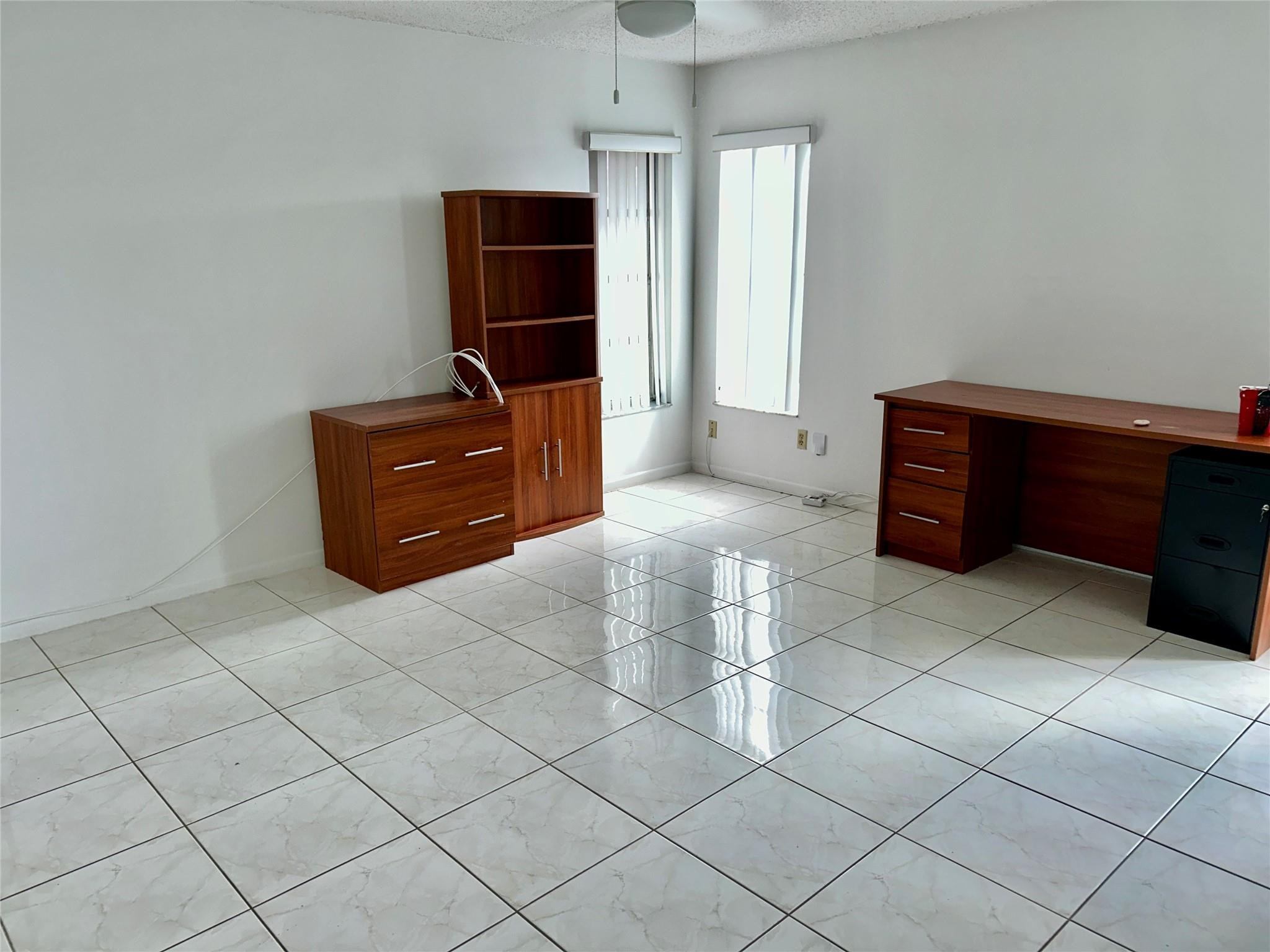 ISLES OF TAMARAC - Residential Lease