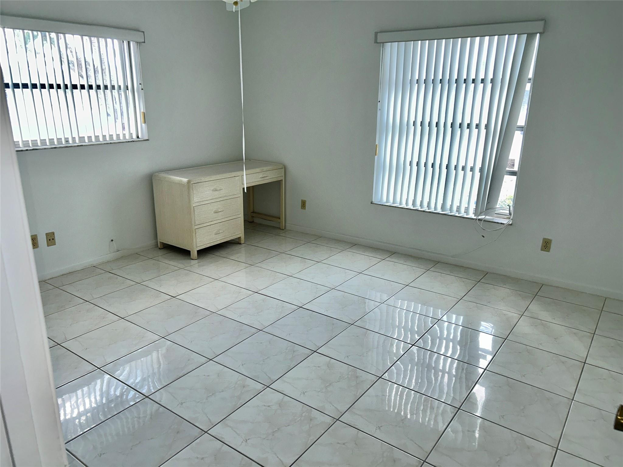 ISLES OF TAMARAC - Residential Lease