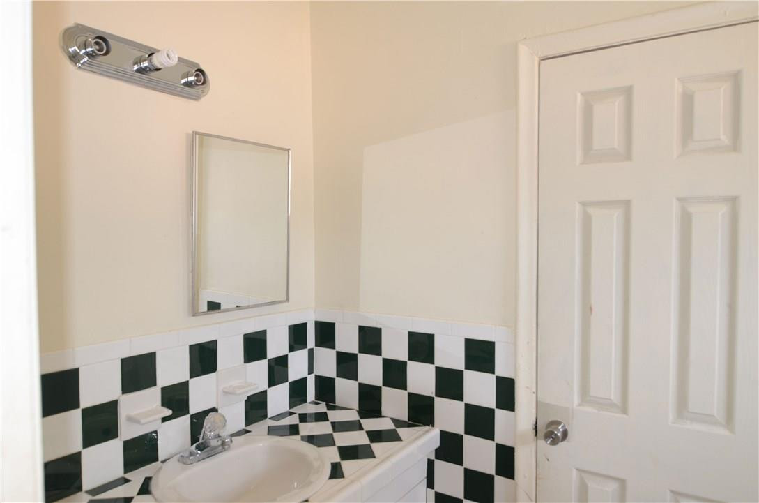 TOWN OF DANIA B-49 D - Residential Lease