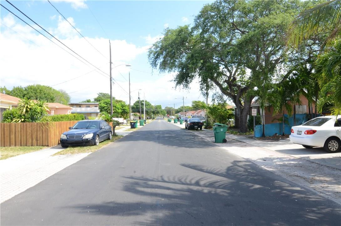 TOWN OF DANIA B-49 D - Residential Lease