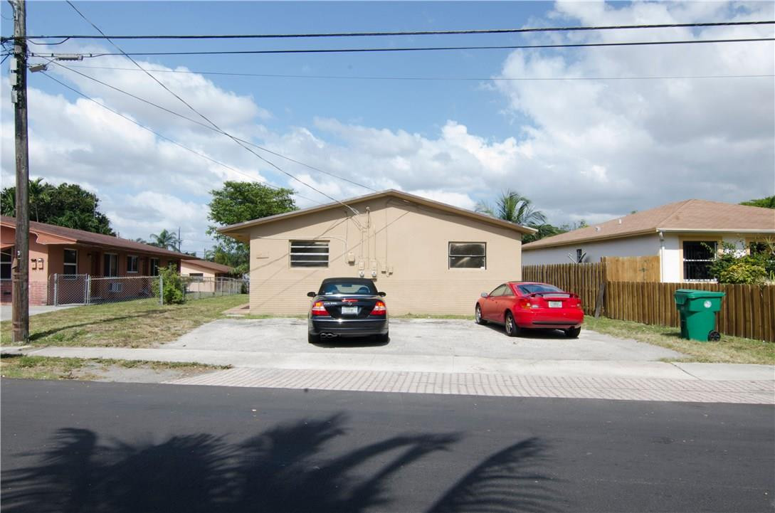 TOWN OF DANIA B-49 D - Residential Lease