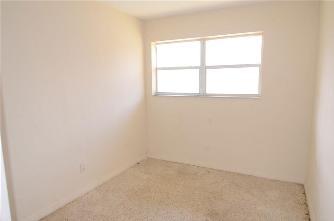 TOWN OF DANIA B-49 D - Residential Lease