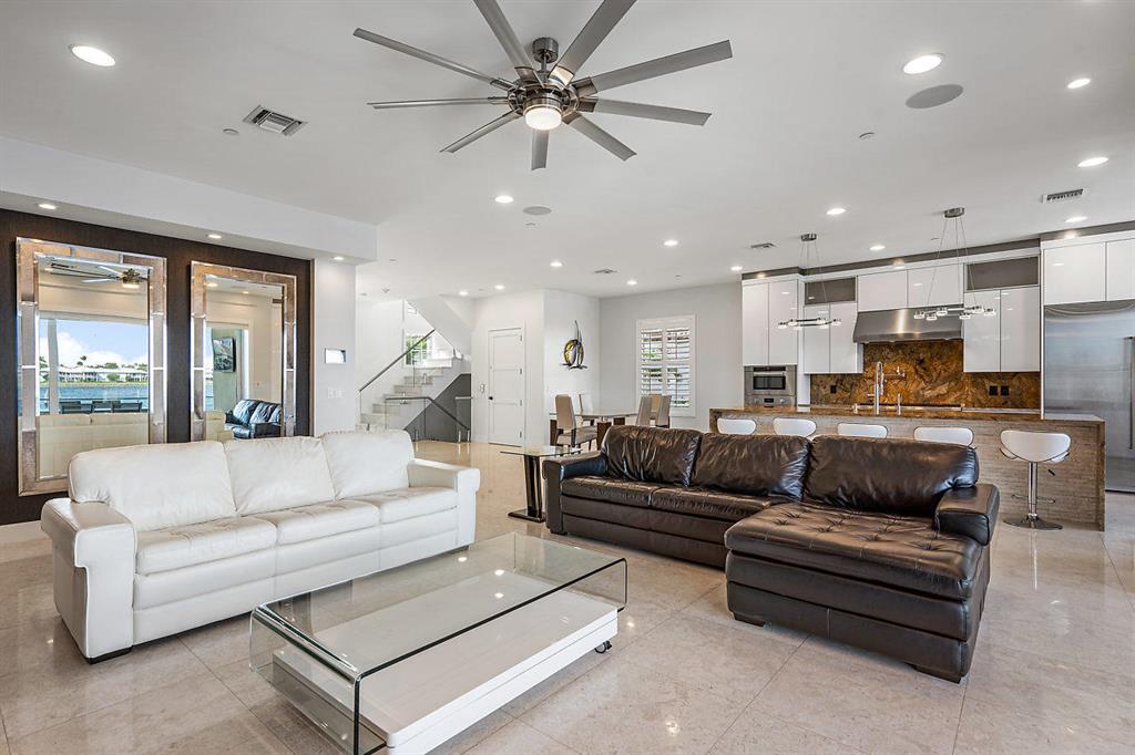 SOPHIA SENECA ESTATES - Residential