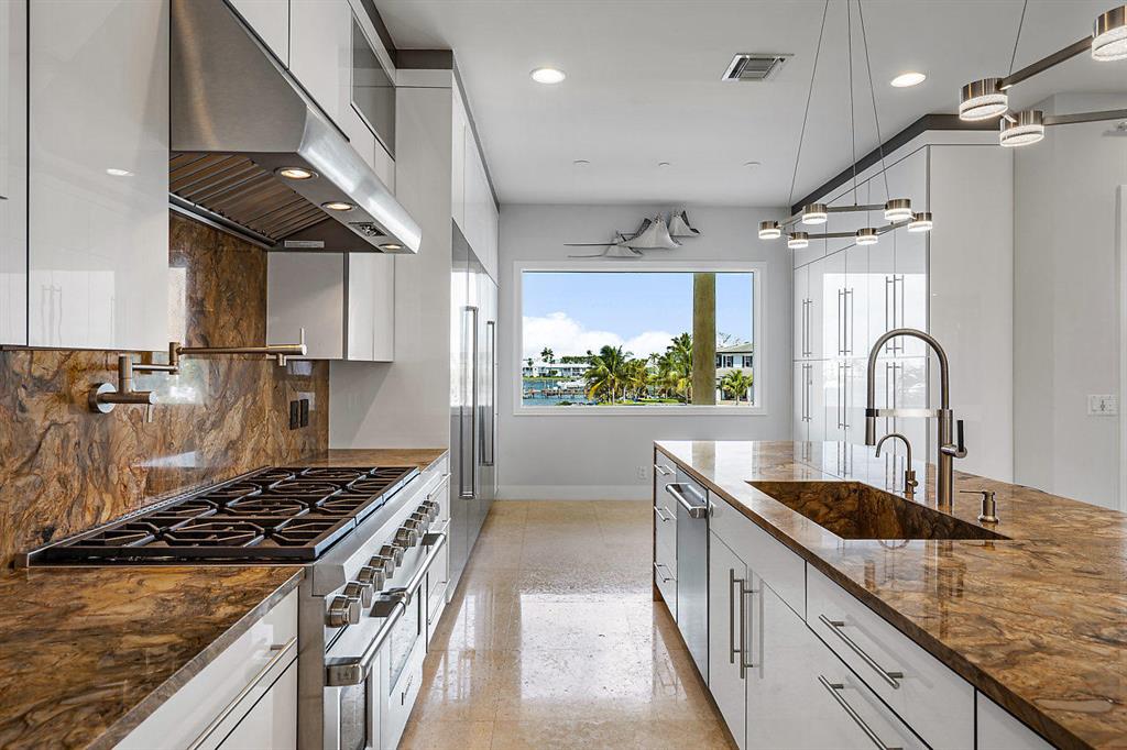 SOPHIA SENECA ESTATES - Residential