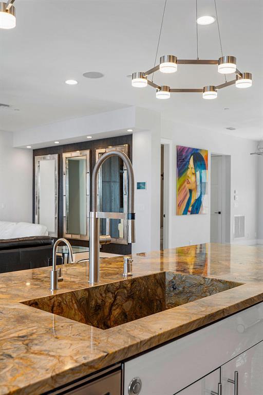 SOPHIA SENECA ESTATES - Residential