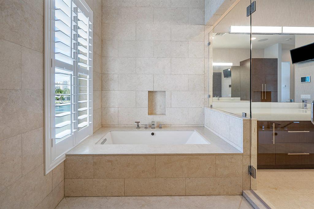 SOPHIA SENECA ESTATES - Residential