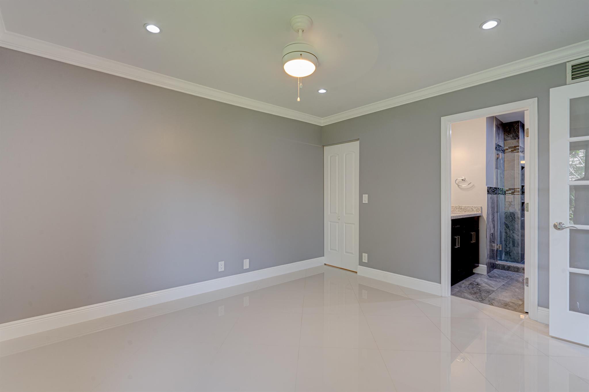 BANYAN COURTS CONDO - Residential Lease