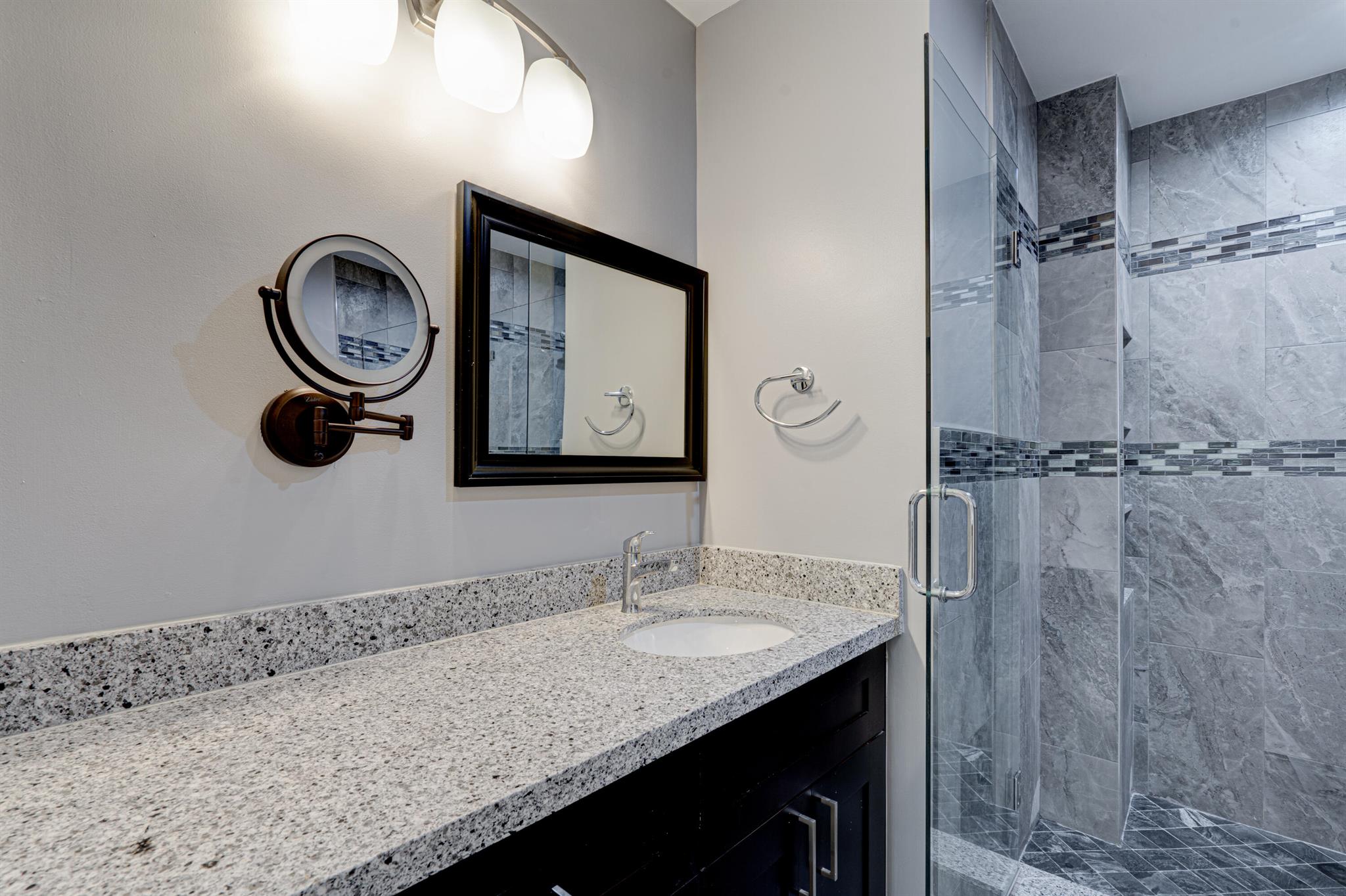 BANYAN COURTS CONDO - Residential Lease