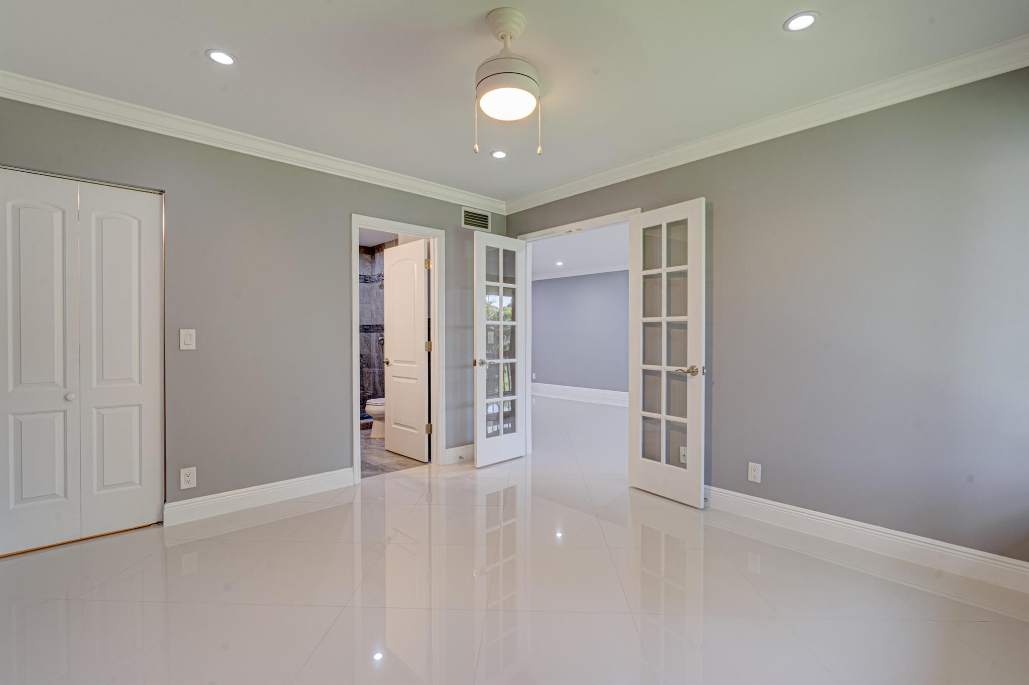 BANYAN COURTS CONDO - Residential Lease