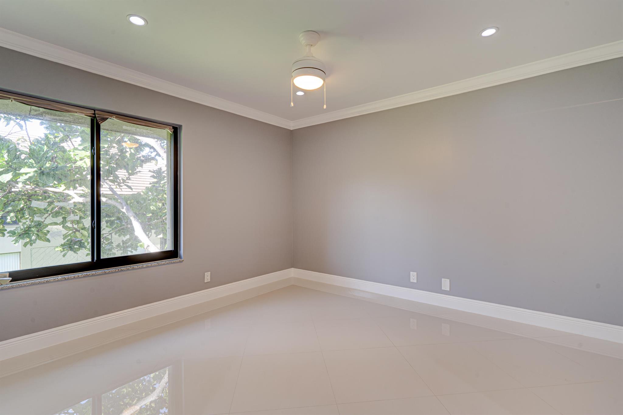 BANYAN COURTS CONDO - Residential Lease