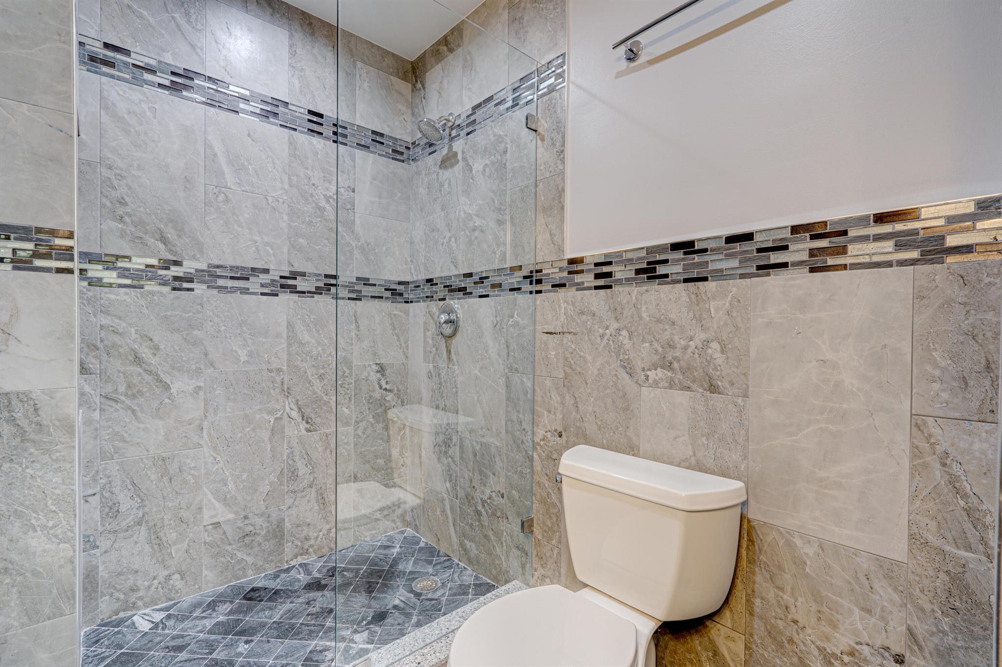 BANYAN COURTS CONDO - Residential Lease