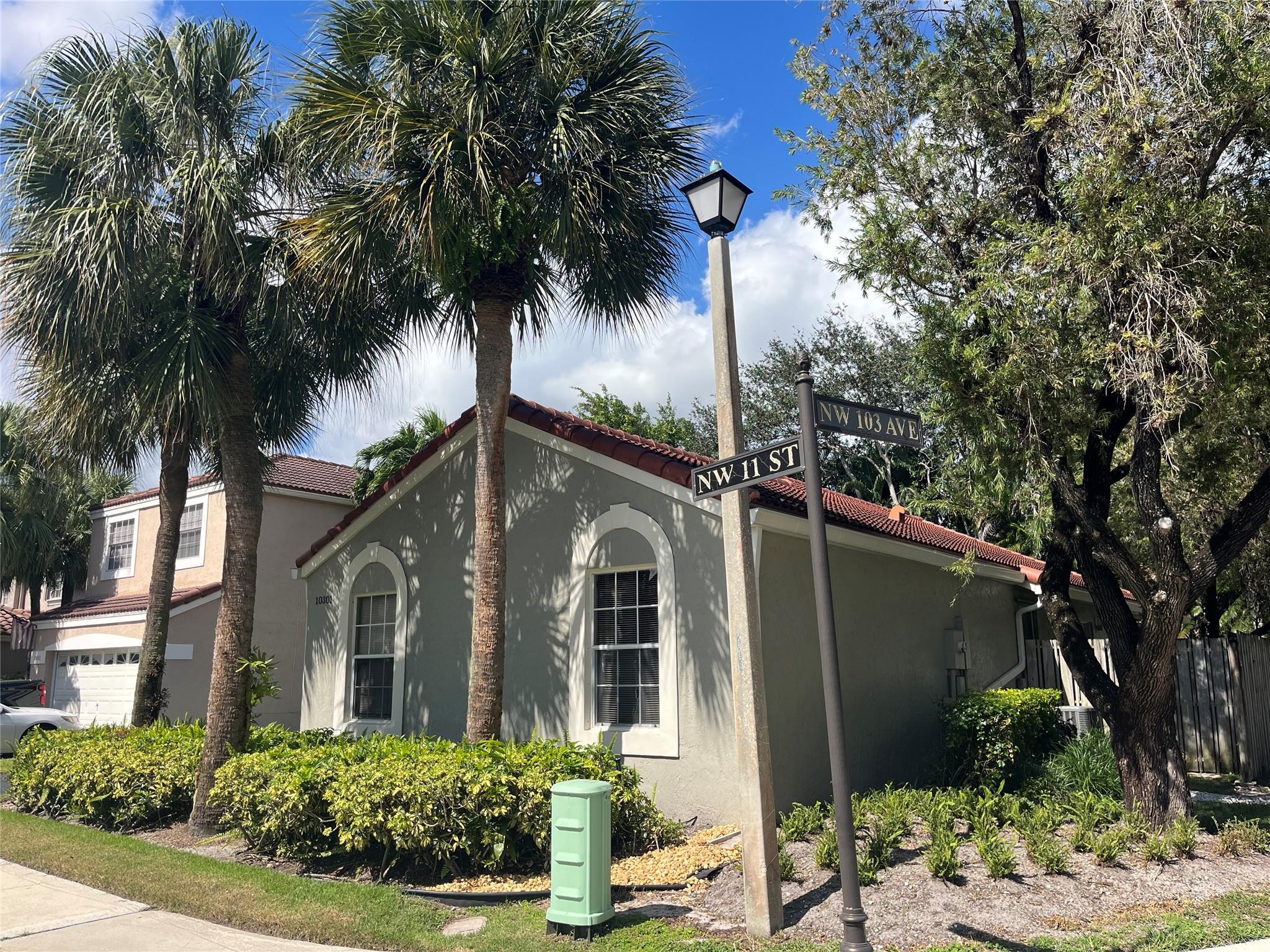 Bridgewater At Plantation - Residential