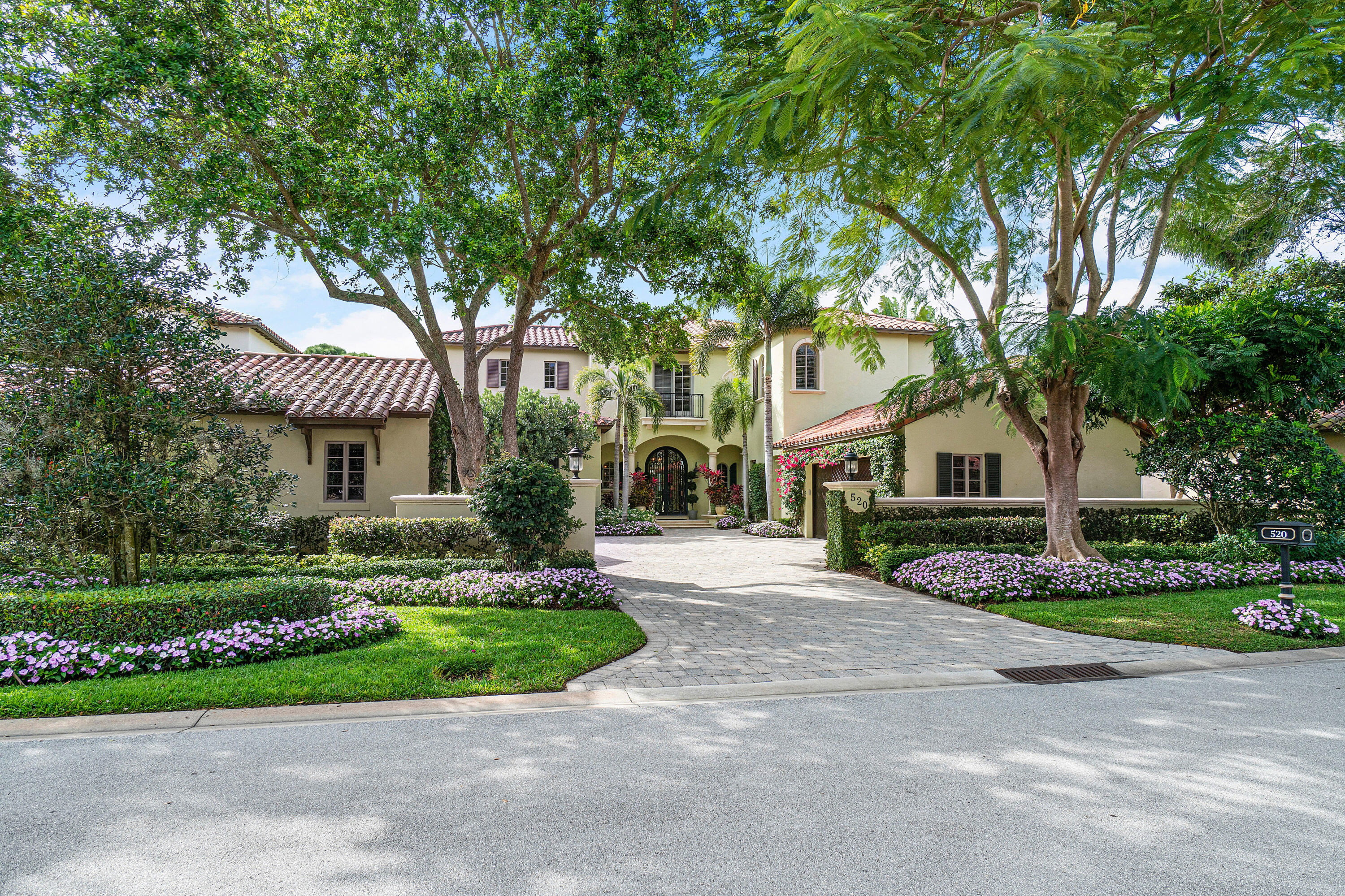 RITZ CARLTON GOLF CLUB & SPA POD B - Residential