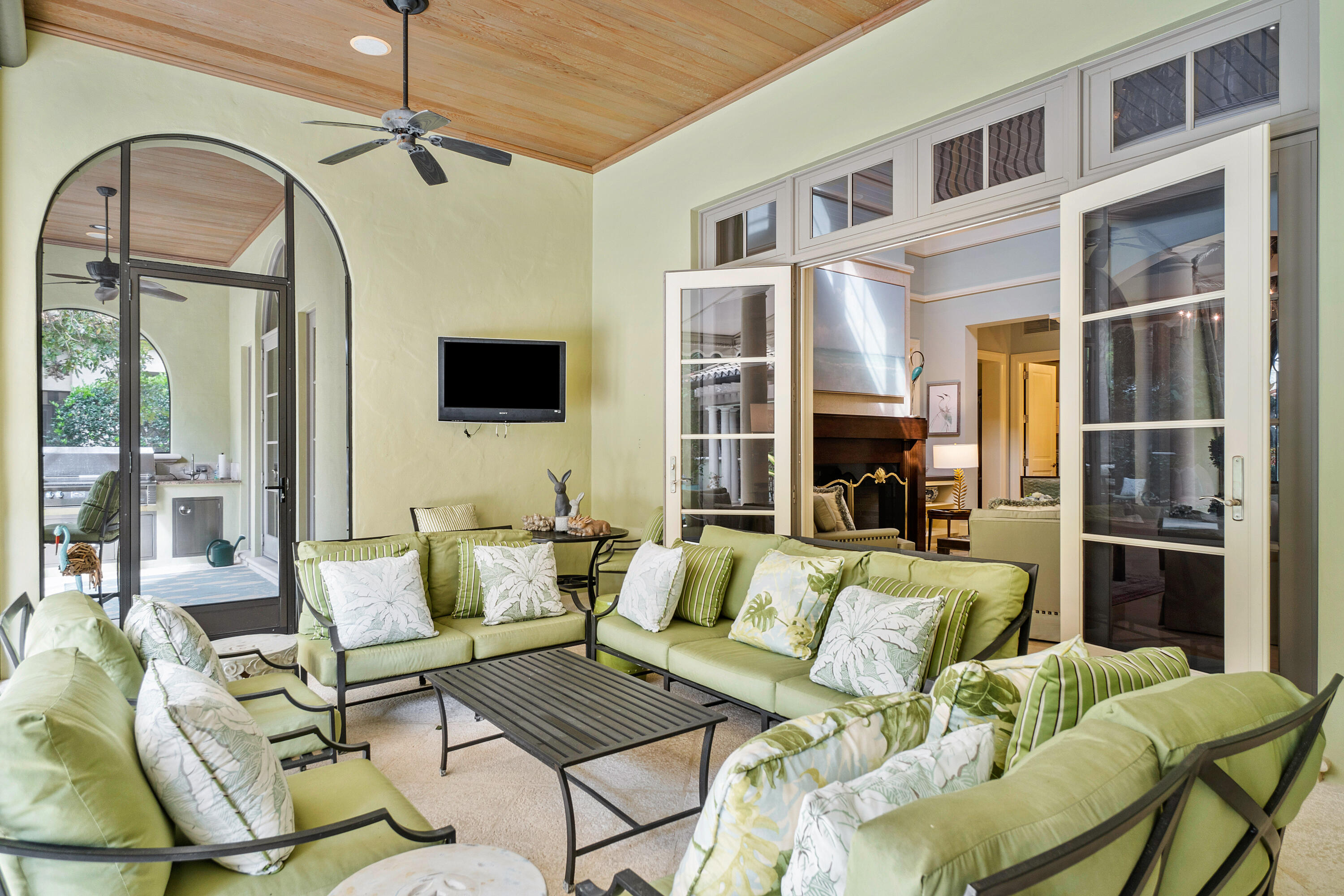 RITZ CARLTON GOLF CLUB & SPA POD B - Residential