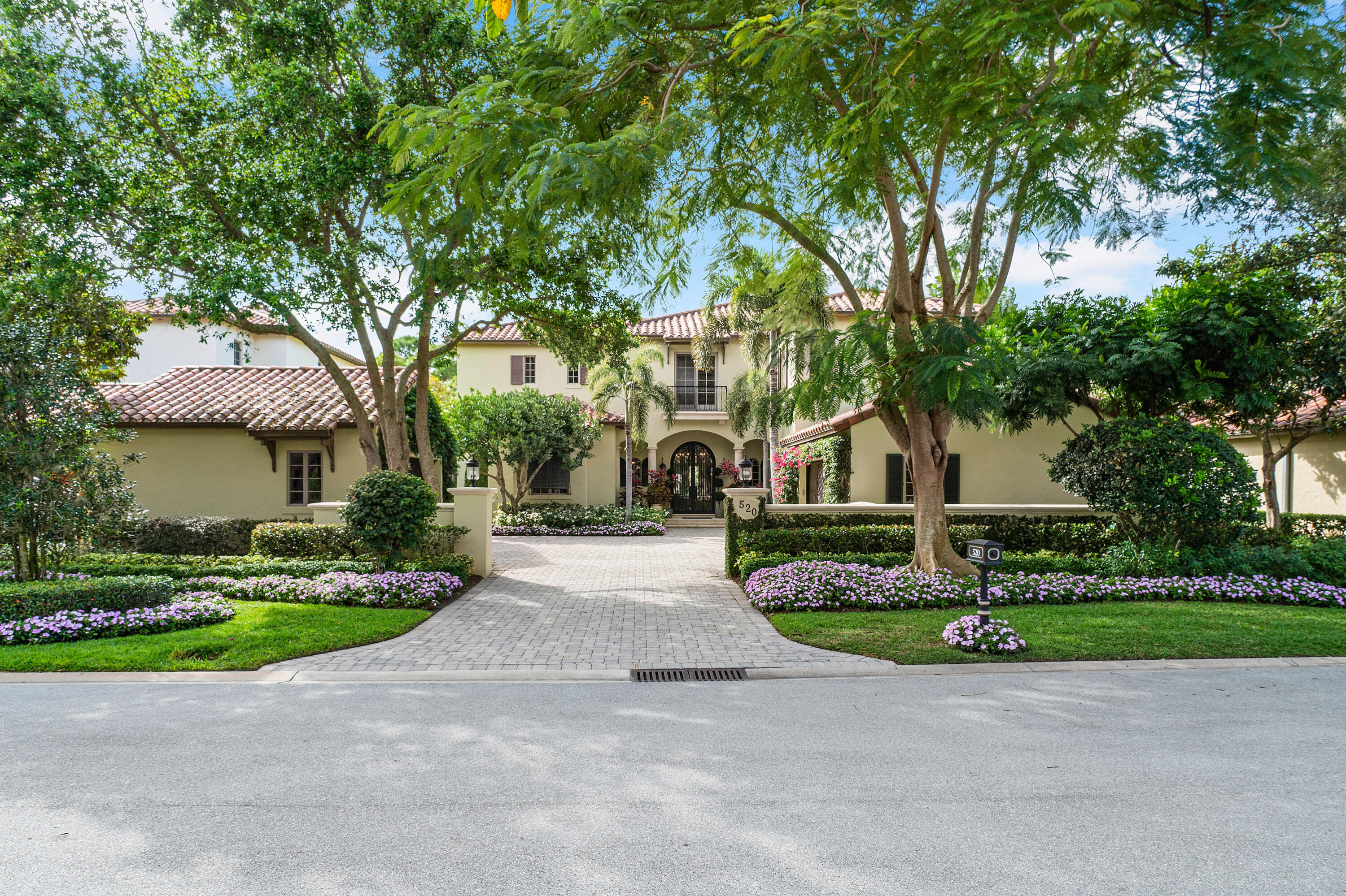 RITZ CARLTON GOLF CLUB & SPA POD B - Residential