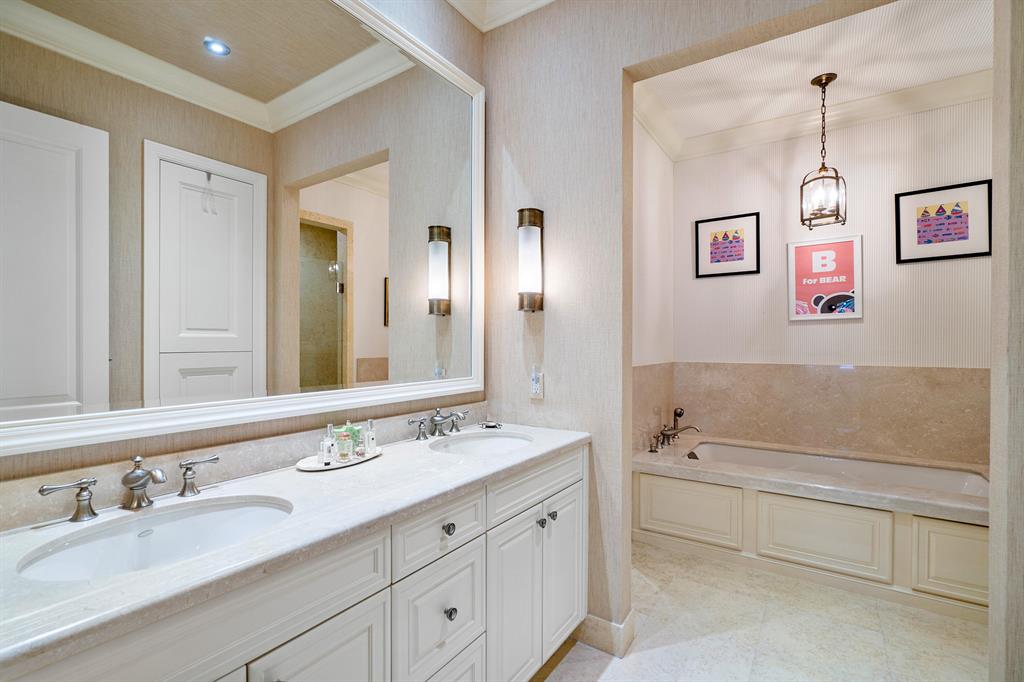 RITZ CARLTON GOLF CLUB & - Residential