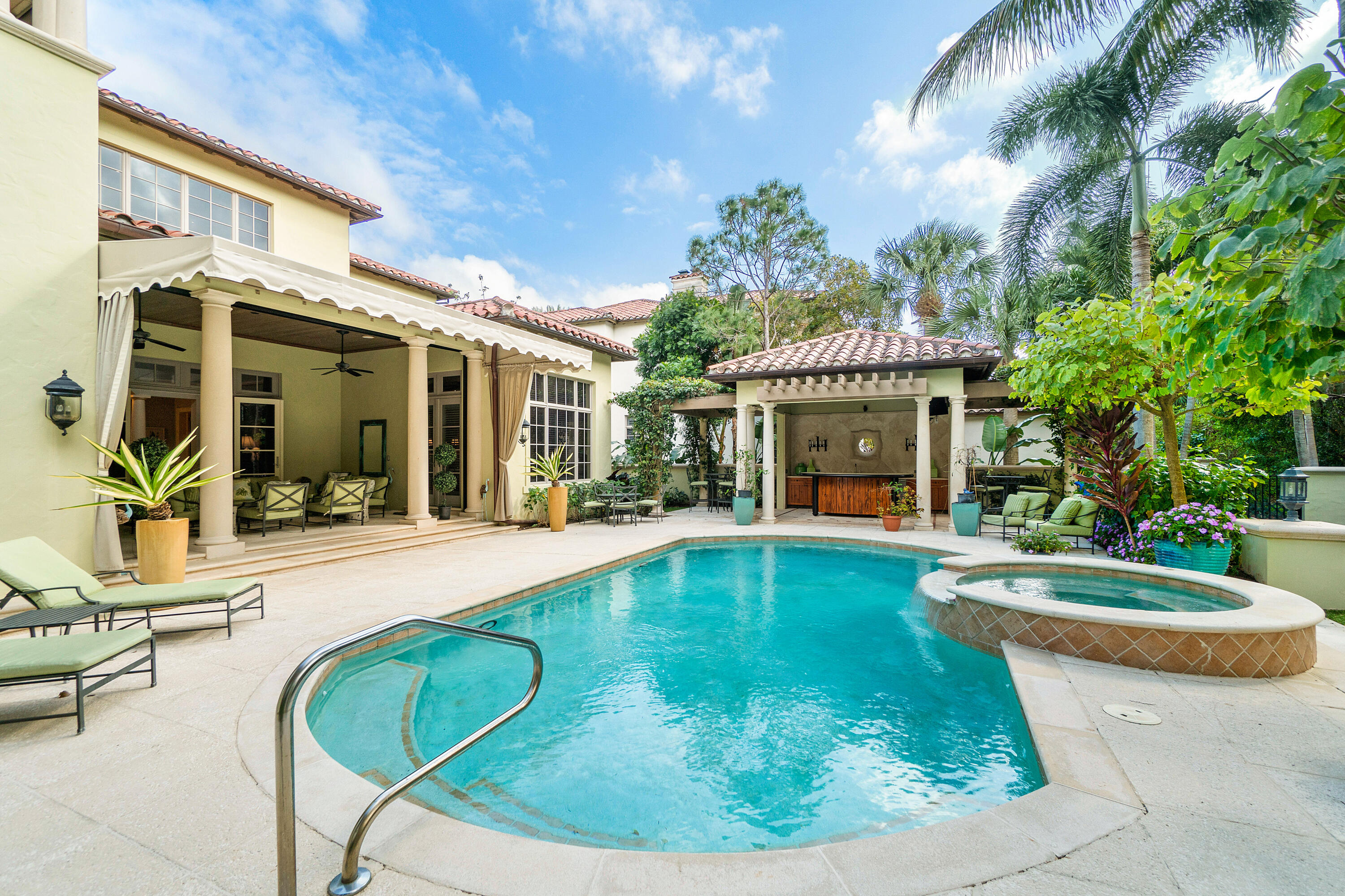 RITZ CARLTON GOLF CLUB & SPA POD B - Residential