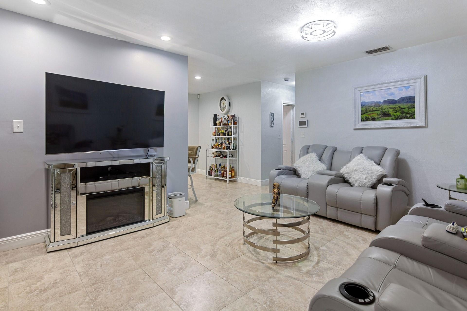 South Miami Heights Manor - Residential