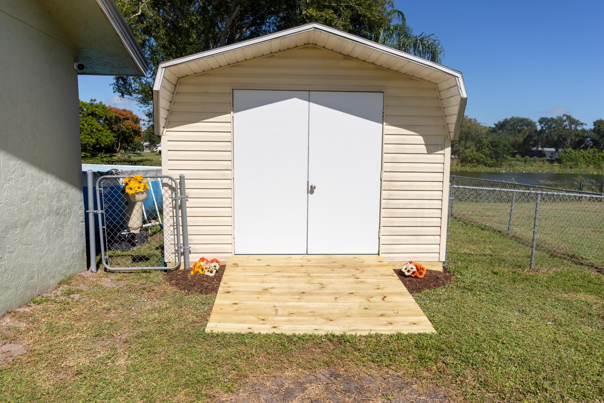 TAYLOR CREEK ISLES - Residential