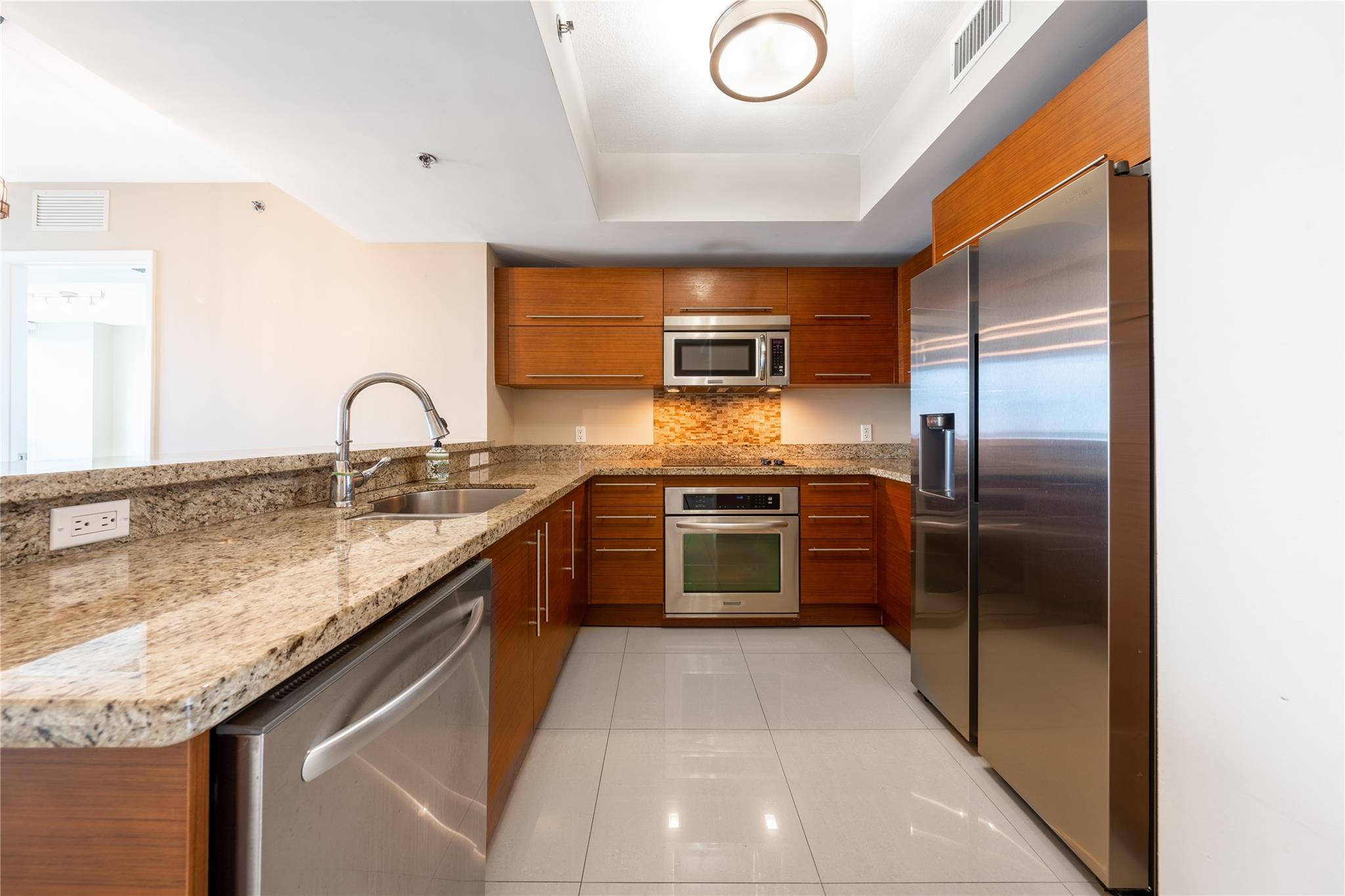 2641 N Flamingo Rd 1904N