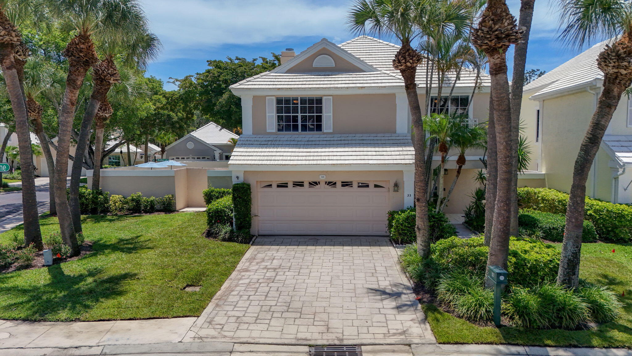 33 Selby Lane