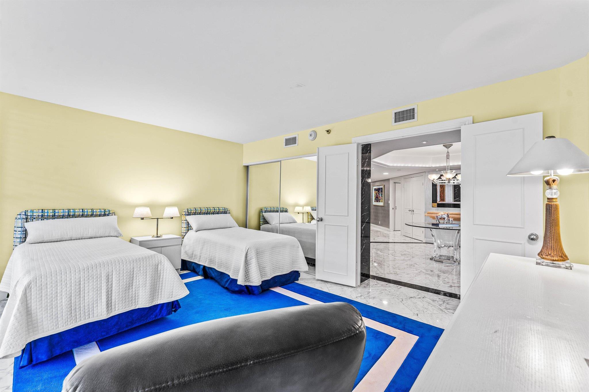 ENCLAVE OF PALM BEACH CON - Residential