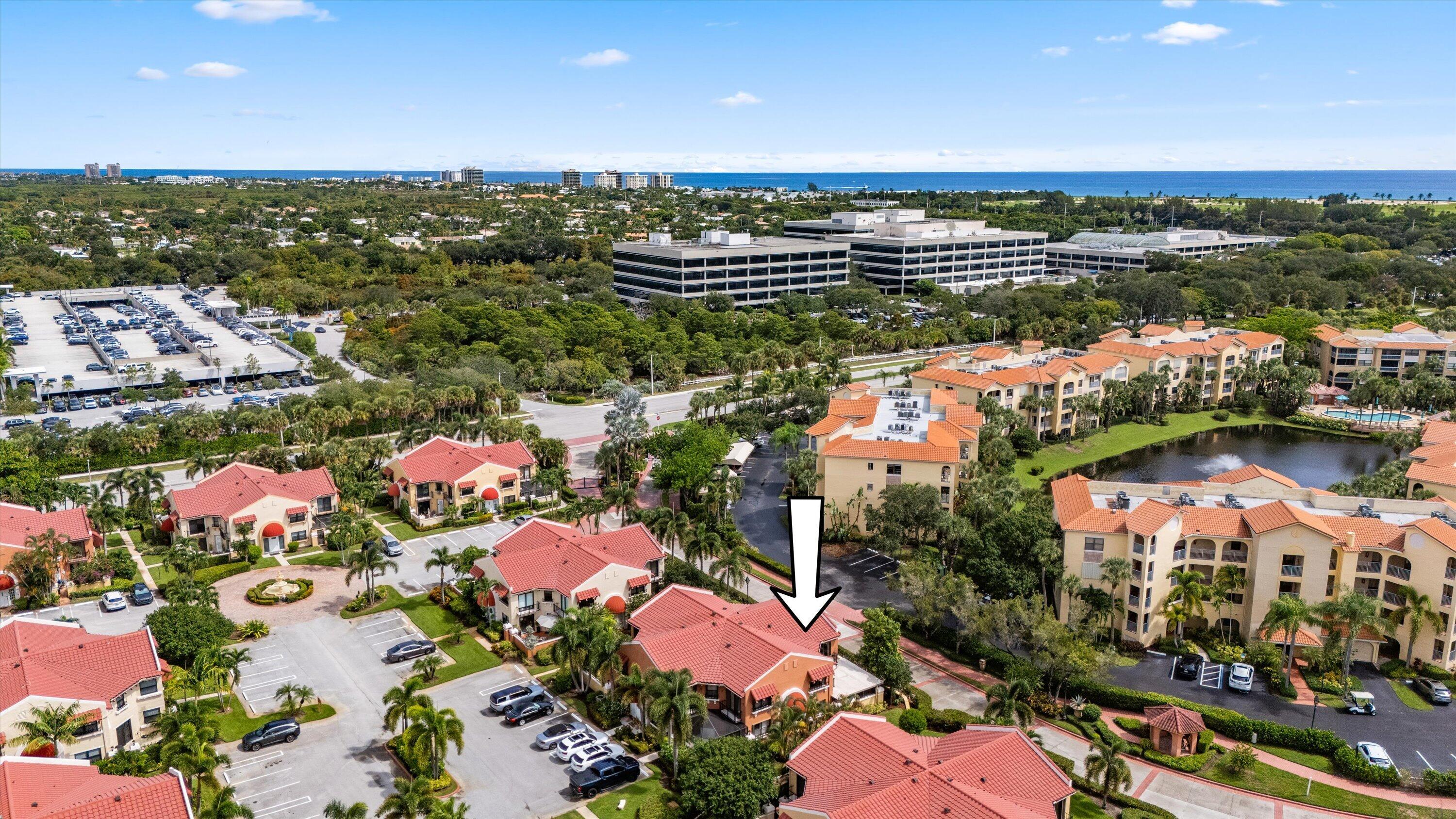 24 Uno Lago Drive