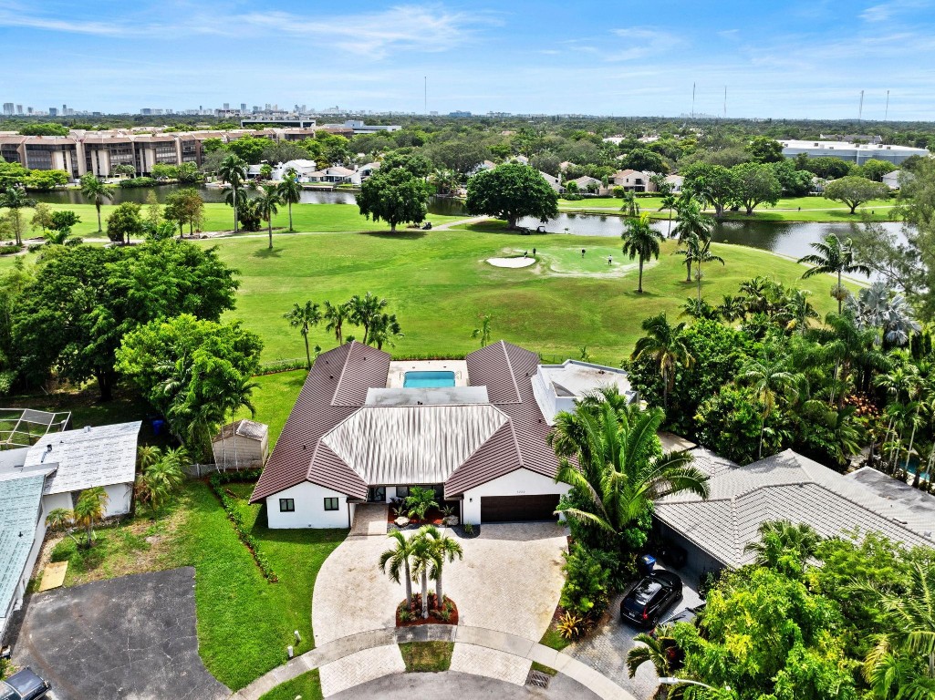 Emerald Hills 68-26 B - Residential