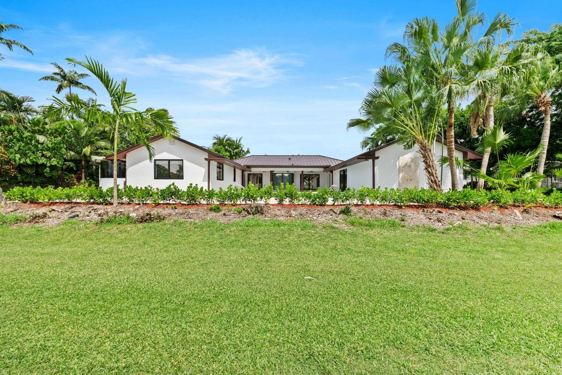 Emerald Hills 68-26 B - Residential