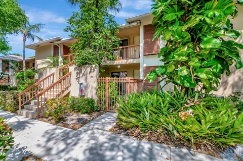 3939 NE 5th Avenue Unit B105, Boca Raton, FL MLS: R11072779