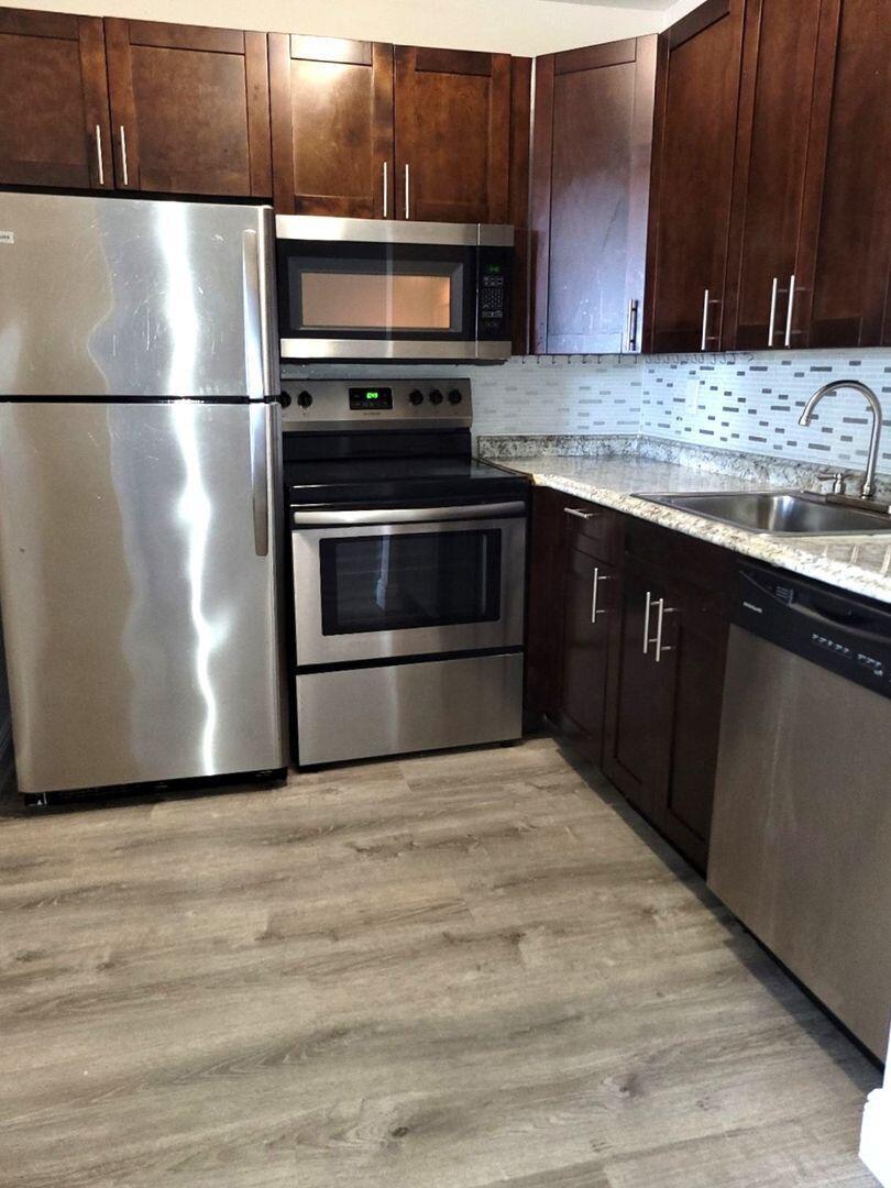 Palm Beach Lakes South 03 - Residential Lease