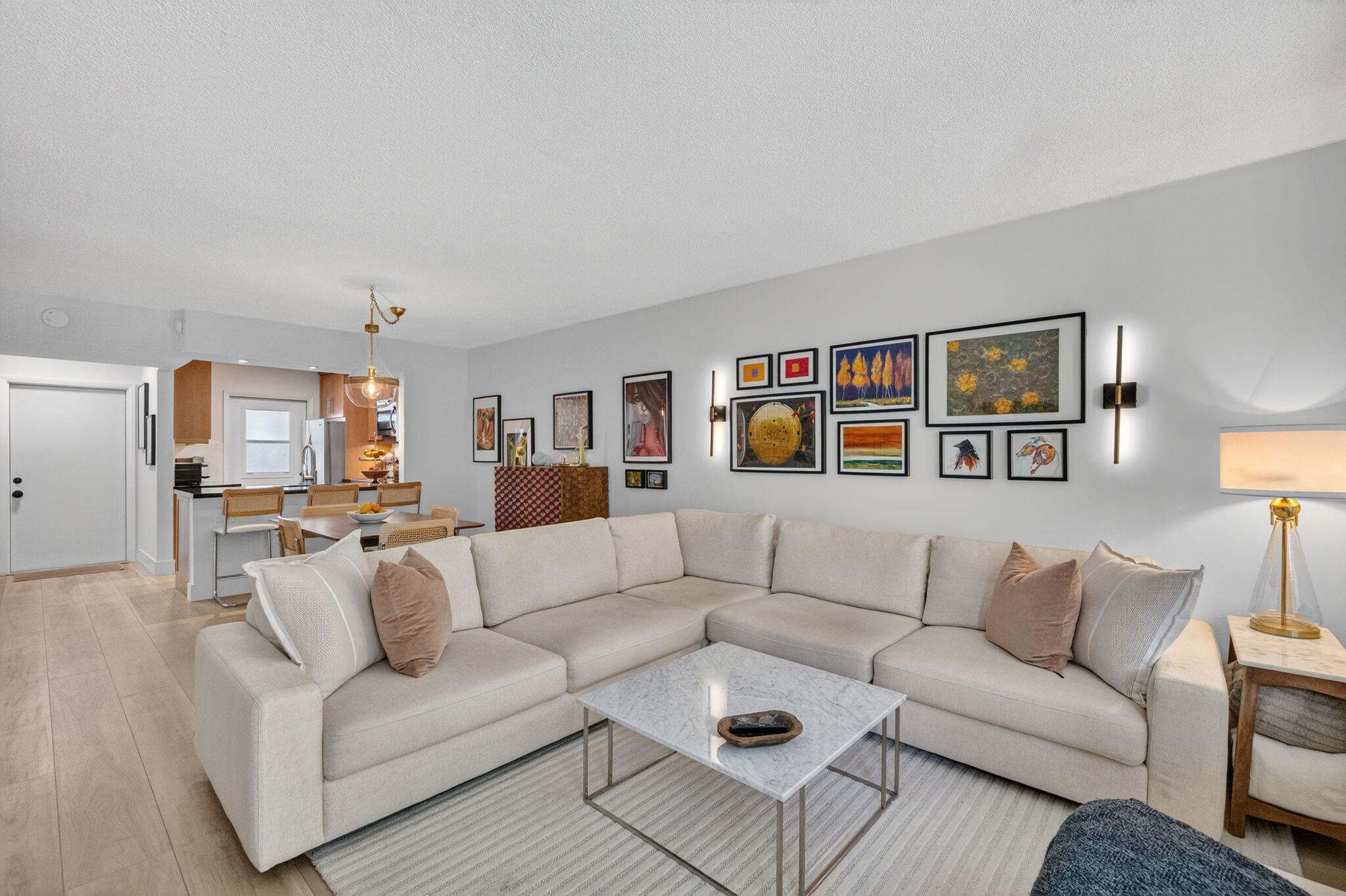 KINGS PARK GARDEN APTS CONDO - Residential