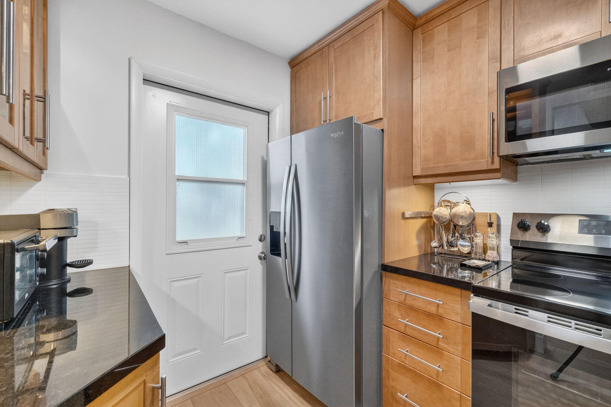 KINGS PARK GARDEN APTS CONDO - Residential