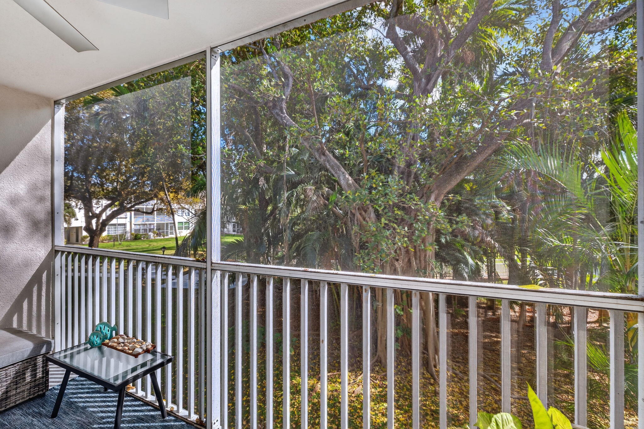 KINGS PARK GARDEN APTS CONDO - Residential