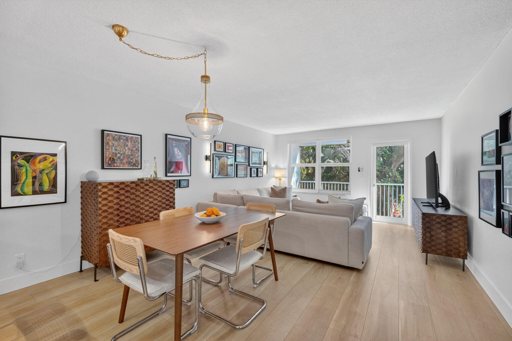 KINGS PARK GARDEN APTS CONDO - Residential