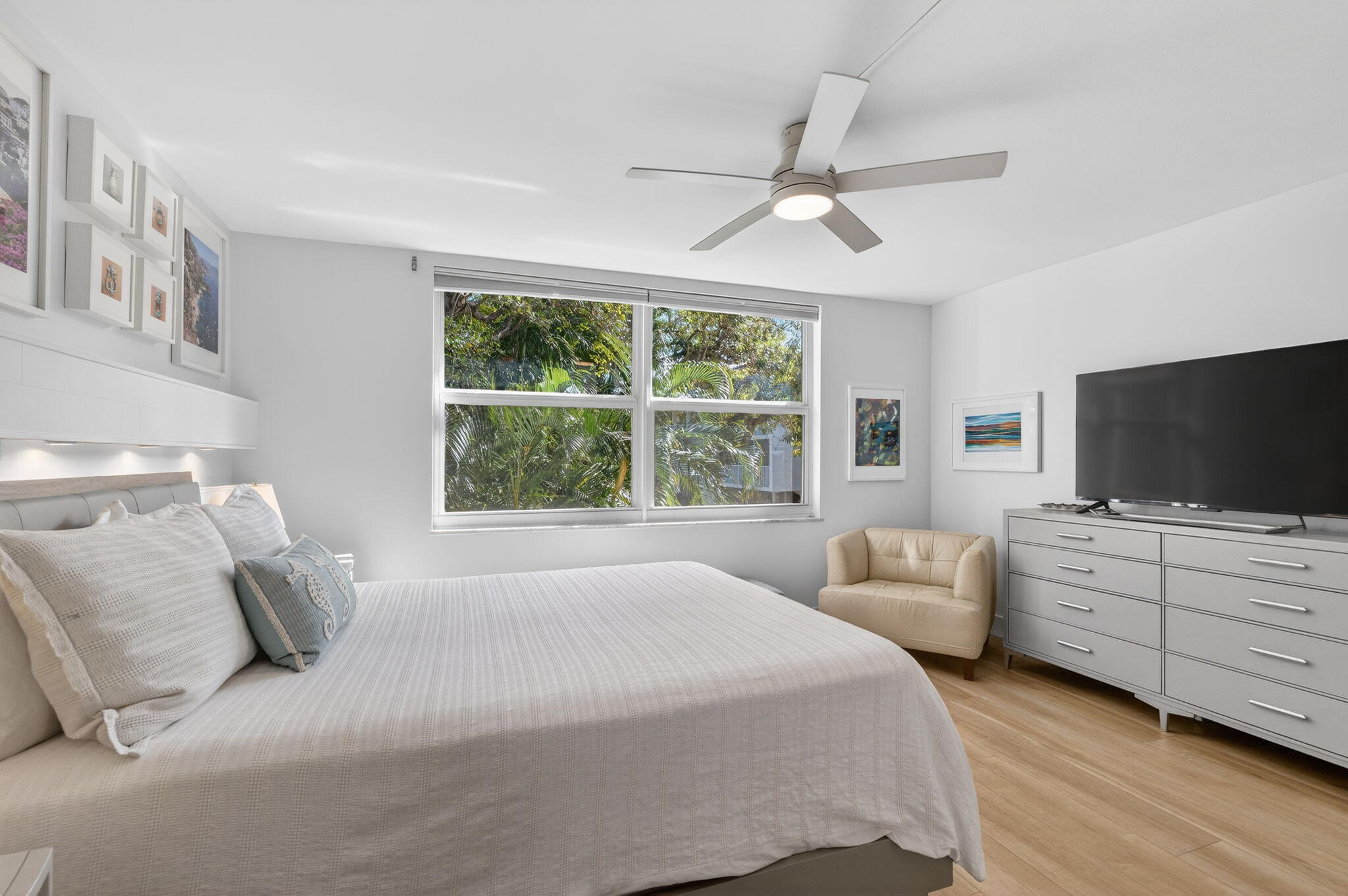 KINGS PARK GARDEN APTS CONDO - Residential