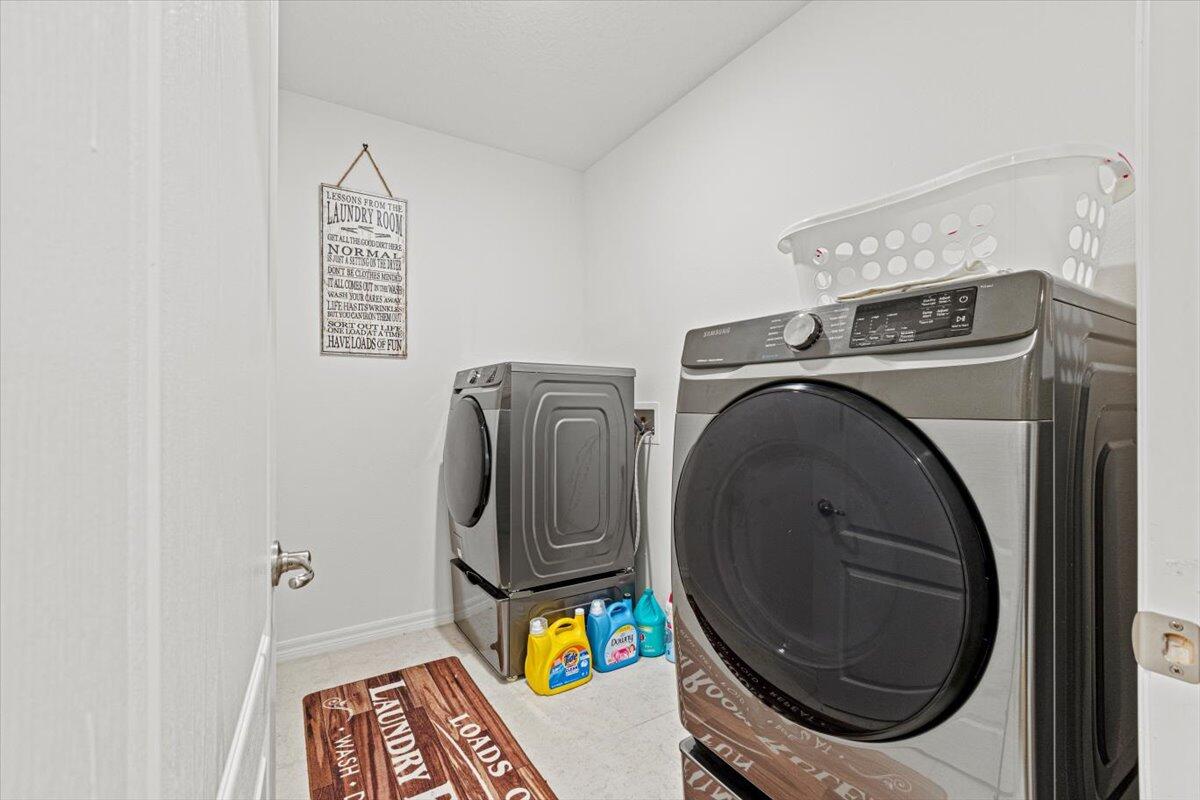 PORT ST LUCIE SECTION 26 - Residential Lease