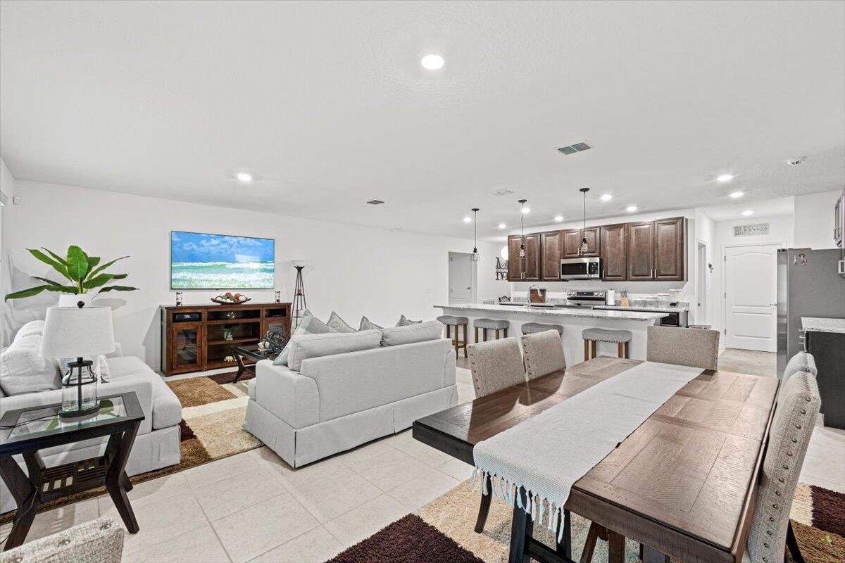 PORT ST LUCIE SECTION 26 - Residential Lease