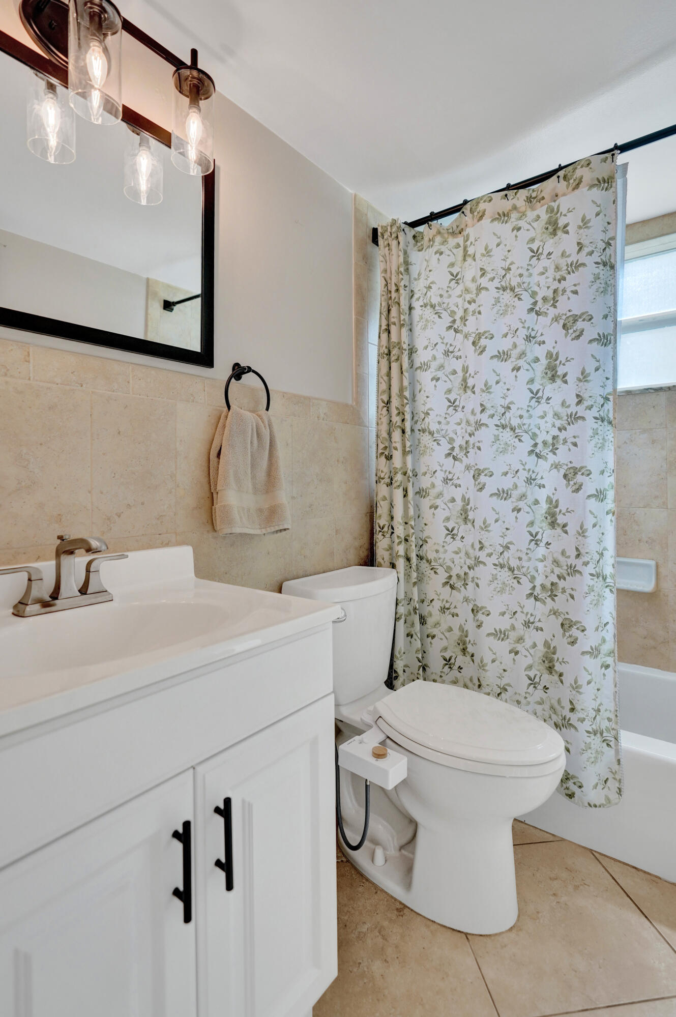 VILLA LAGO CONDO APTS - Residential