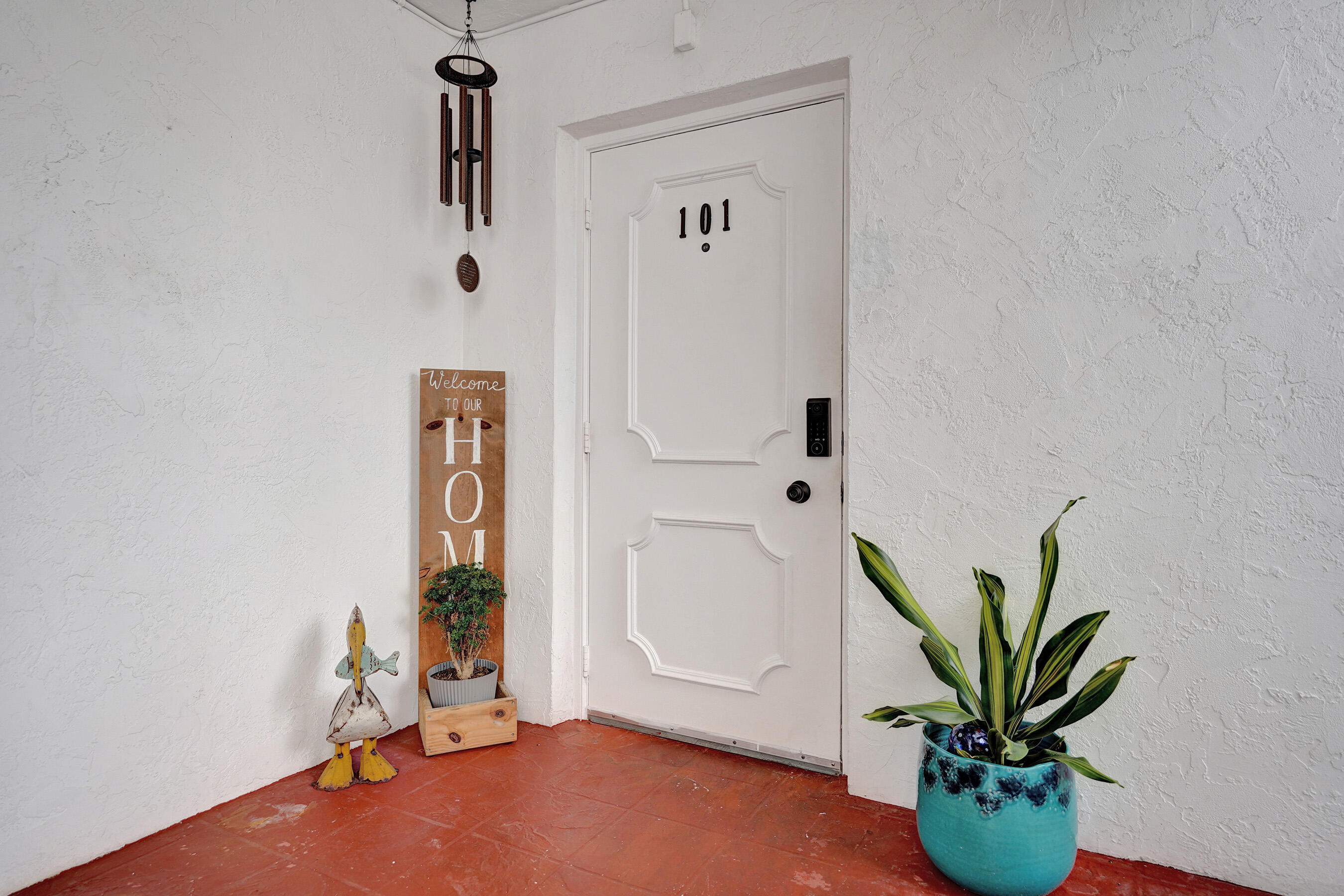 VILLA LAGO CONDO APTS - Residential