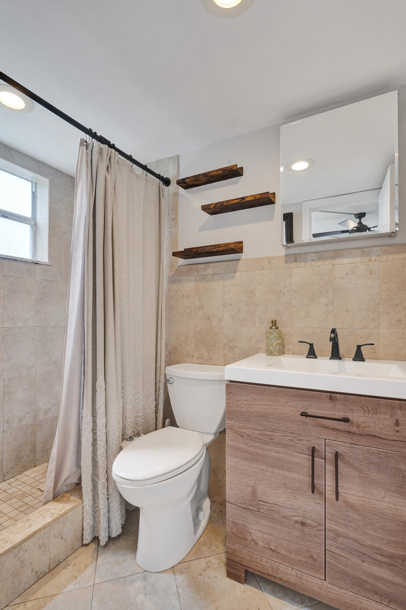 VILLA LAGO CONDO APTS - Residential