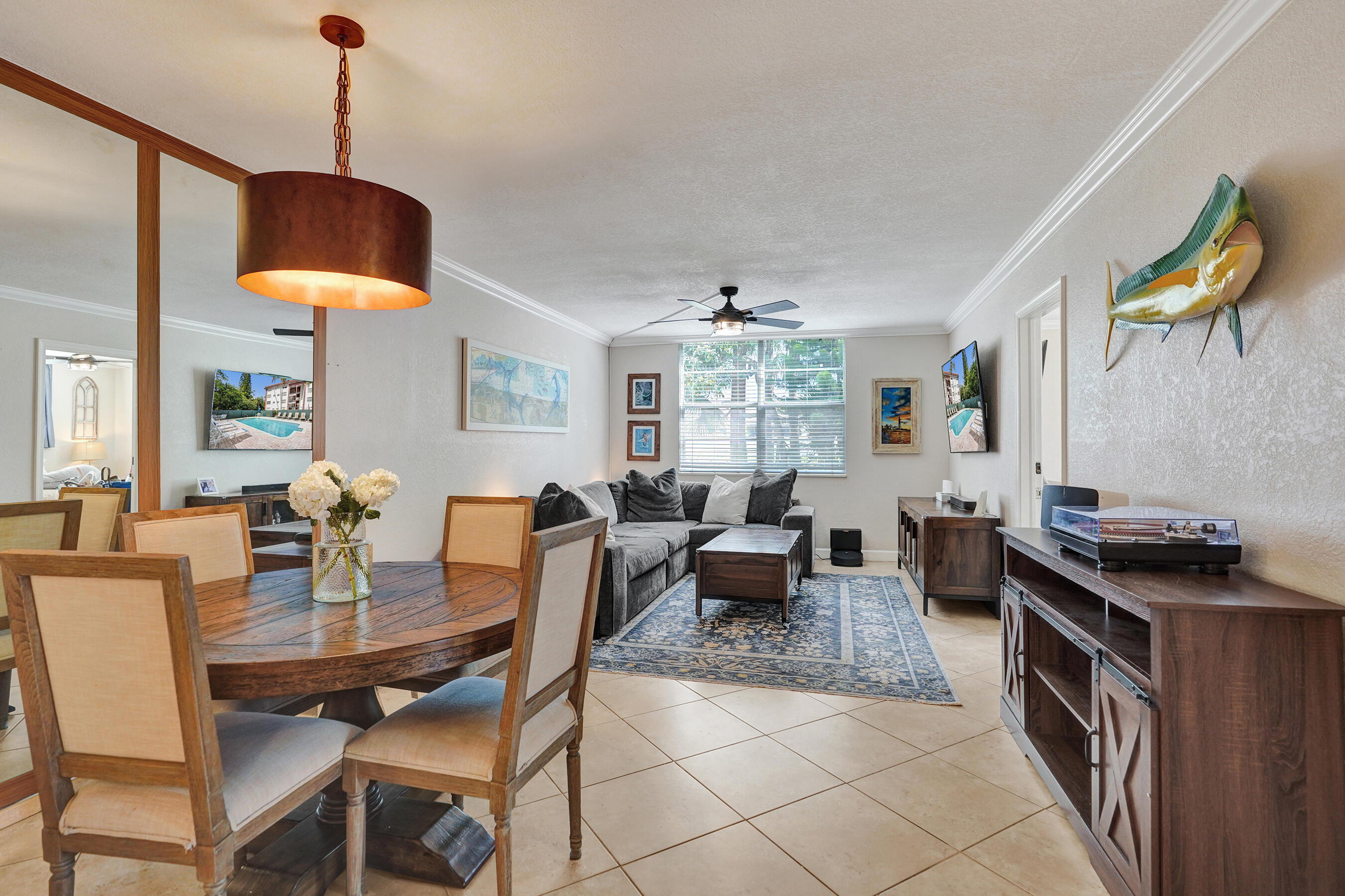 VILLA LAGO CONDO APTS - Residential