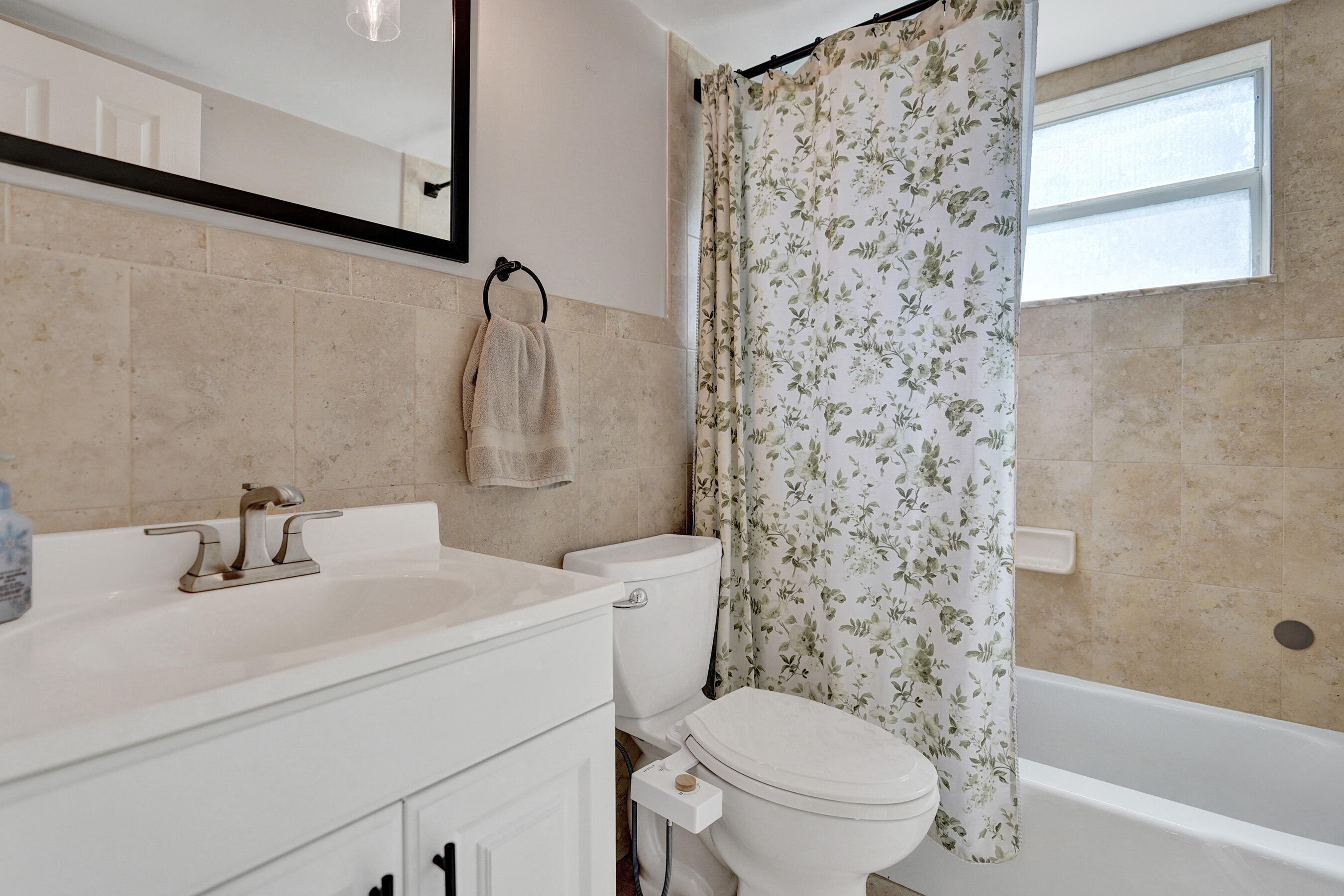 VILLA LAGO CONDO APTS - Residential