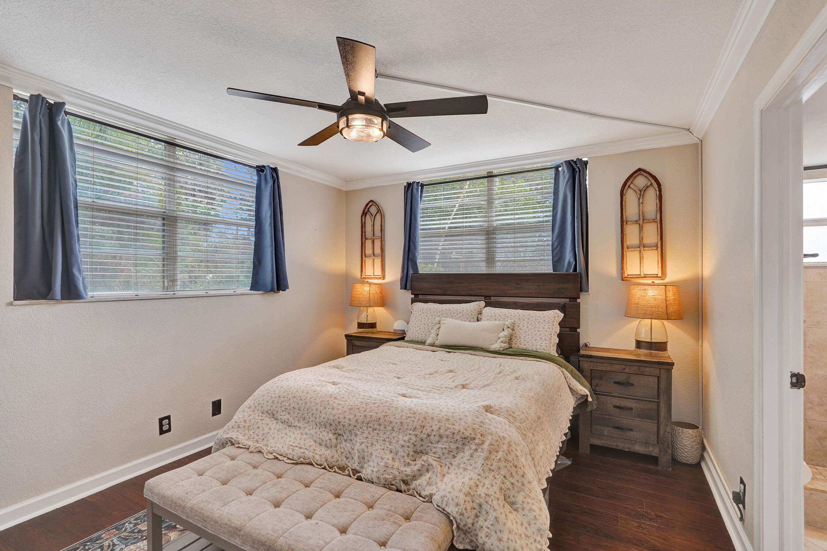 VILLA LAGO CONDO APTS - Residential