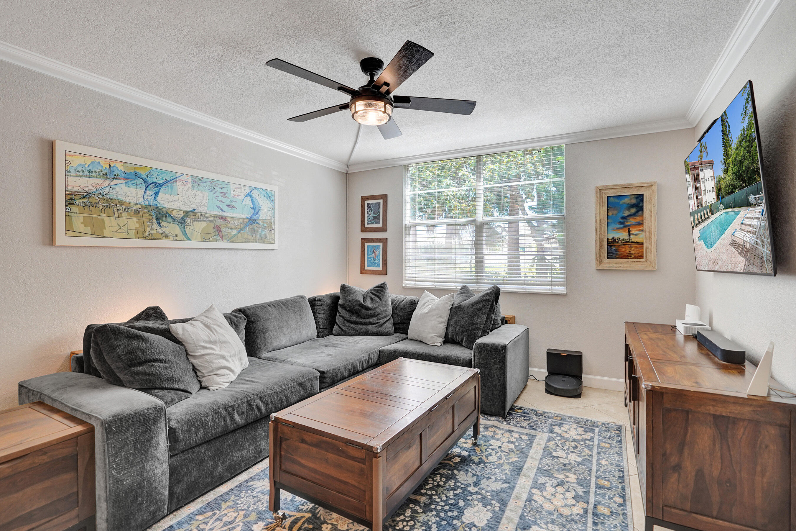 VILLA LAGO CONDO APTS - Residential