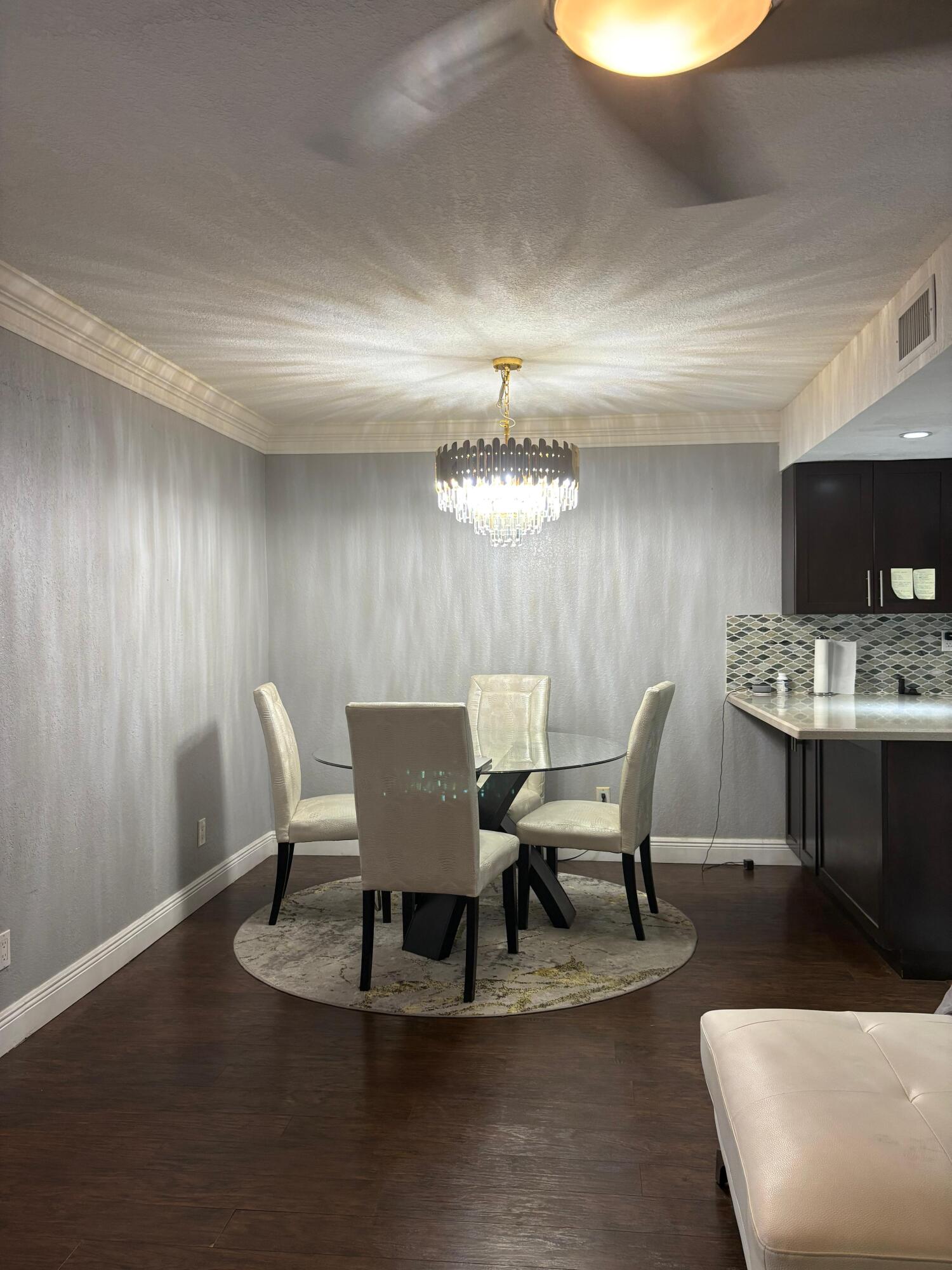 SHAKER VILLAGE PHASE 1 - Residential Lease