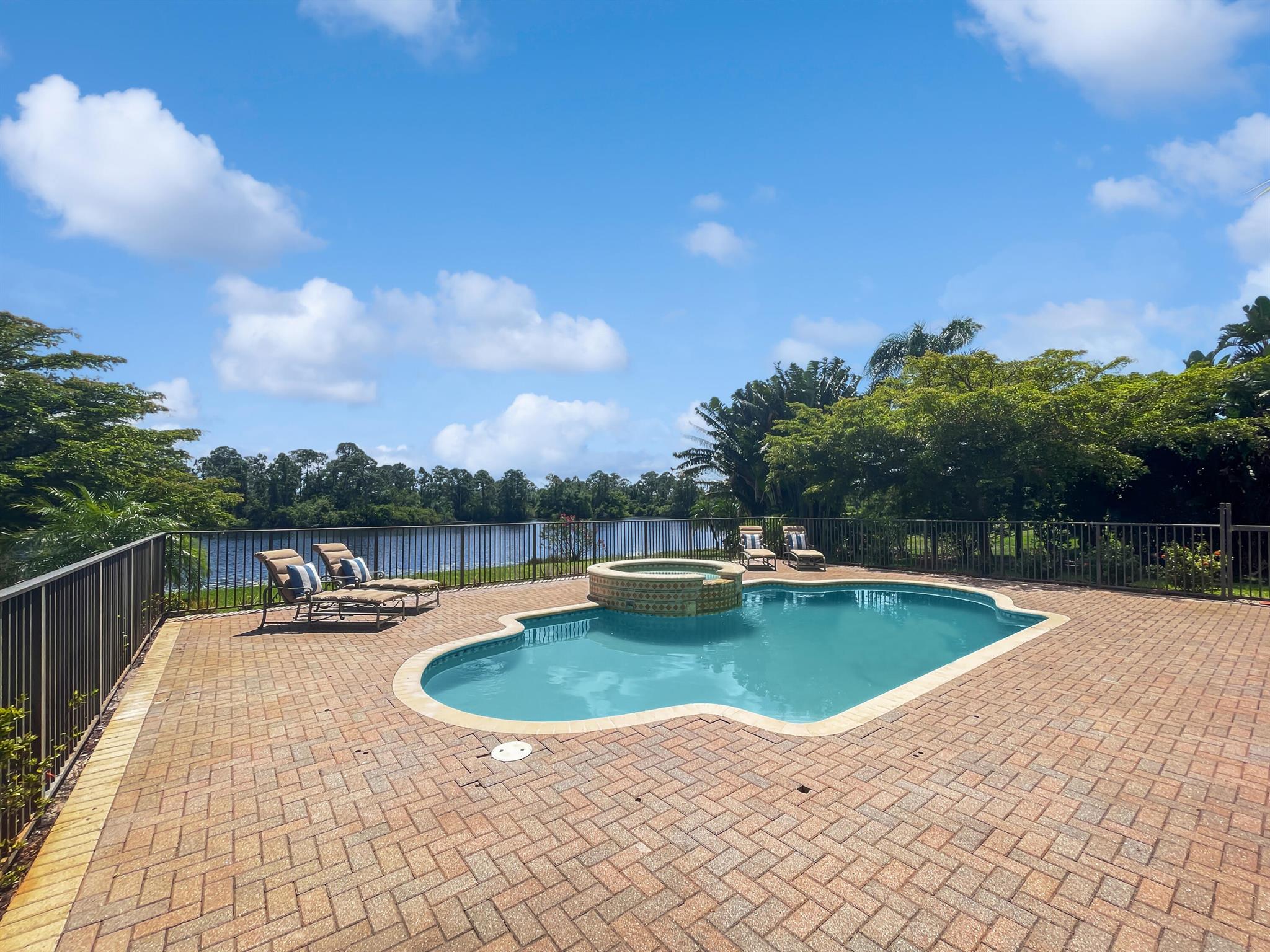 COBBLESTONE - Residential