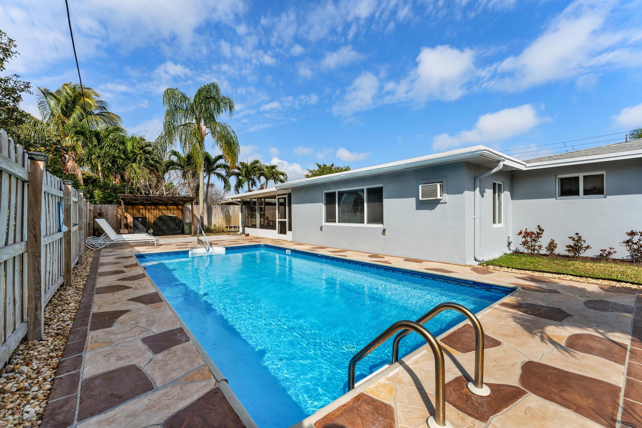 GOLFVIEW HARBOUR 1ST SEC - Residential