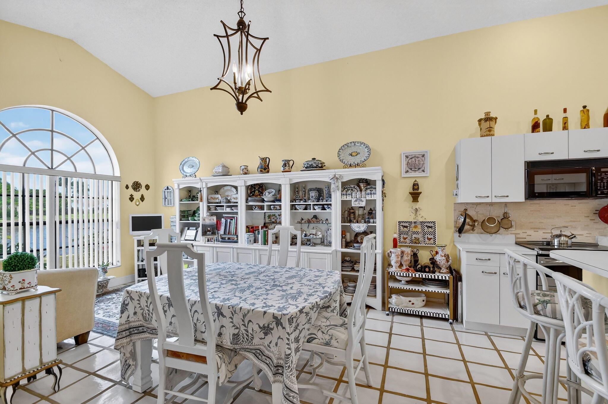 PIPERS GLEN A-3 - Residential